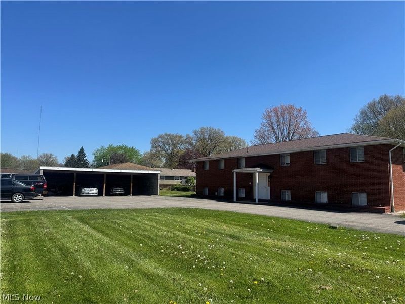 362 Meadowbrook Avenue, Youngstown, OH 44512 Photo 2