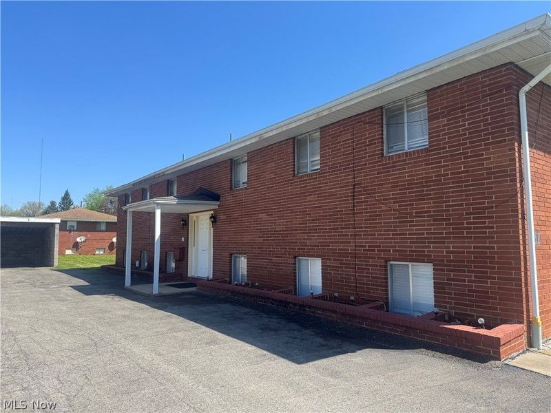 362 Meadowbrook Avenue, Youngstown, OH 44512 Photo 3