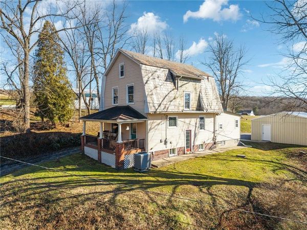 416 Pine Run, Fombell, PA 16123