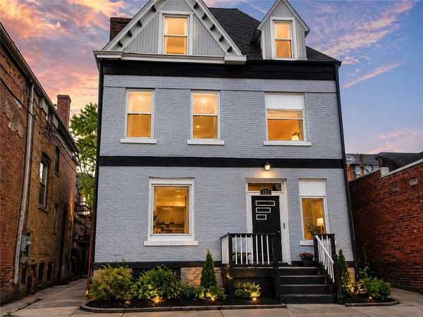 5817 Alder Street , Unit 3rd Floor, Pittsburgh, PA 15232