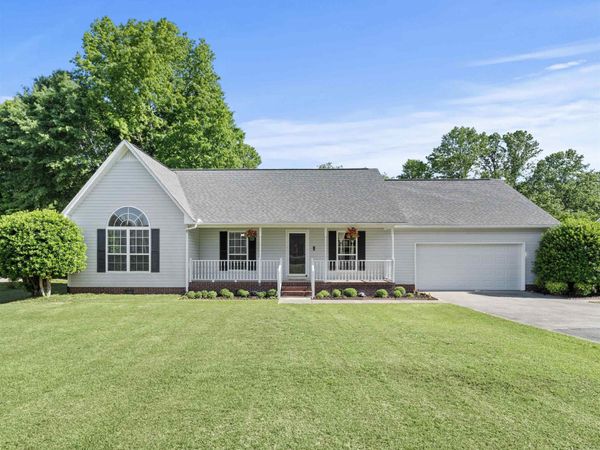 1953 Putter Circle NE, Arab, AL 35016