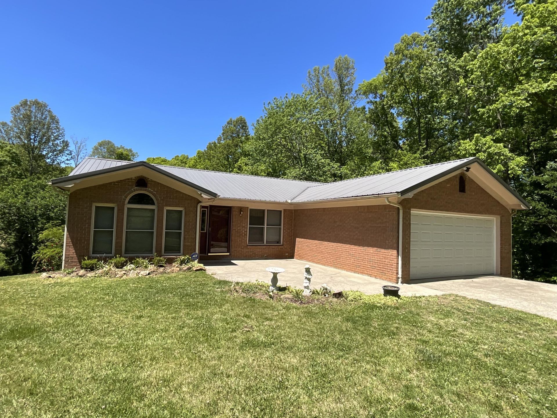 56 Tim Morgan Road, Whitley City, KY 42653