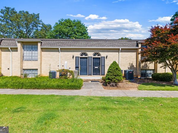 5400 Roswell Road, Unit A4, Sandy Springs, GA 30342