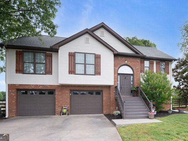 516 Pendley Road SE, Calhoun, GA 30701