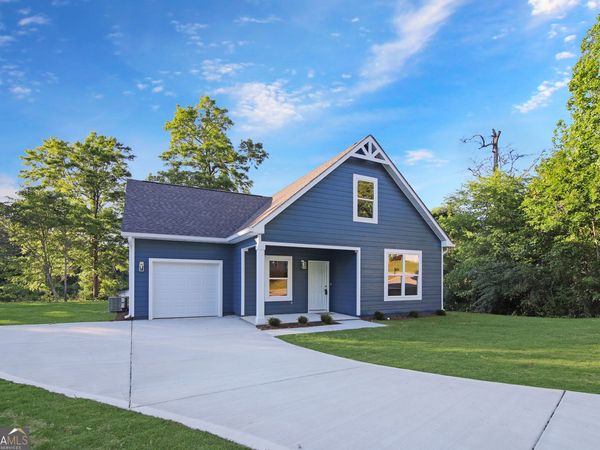 201 Duck Walk Way, Hogansville, GA 30230