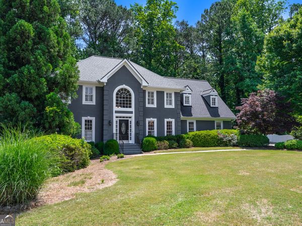 10985 Wilshire Chase Drive, Johns Creek, GA 30097