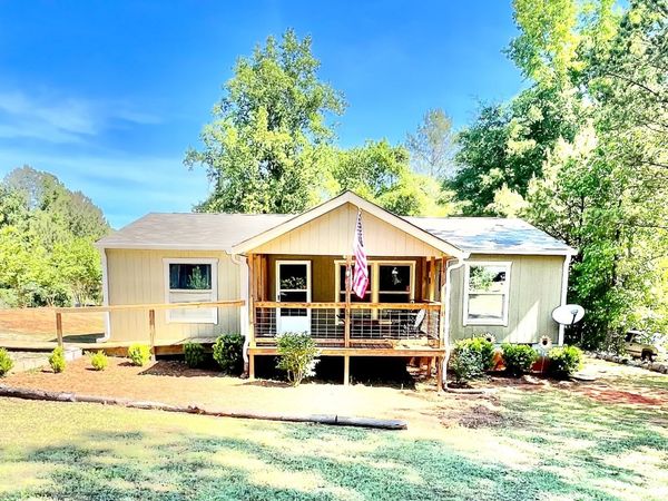 1090 River Woods Drive, Madison, GA 30650