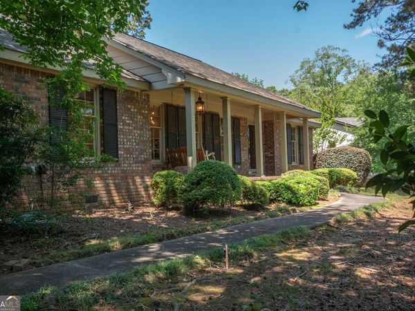 505 Pine Circle, Peachtree City, GA 30269