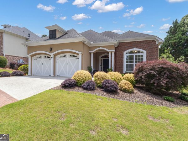 123 Crown Court, Peachtree City, GA 30269