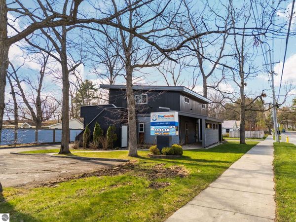1323 Cass Street S, Traverse City, MI 49684