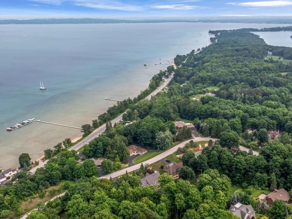 10509 Monaco Way S, Traverse City, MI 49684