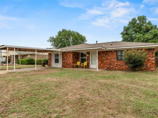 509 S Prouty Avenue, Watonga, OK 73772