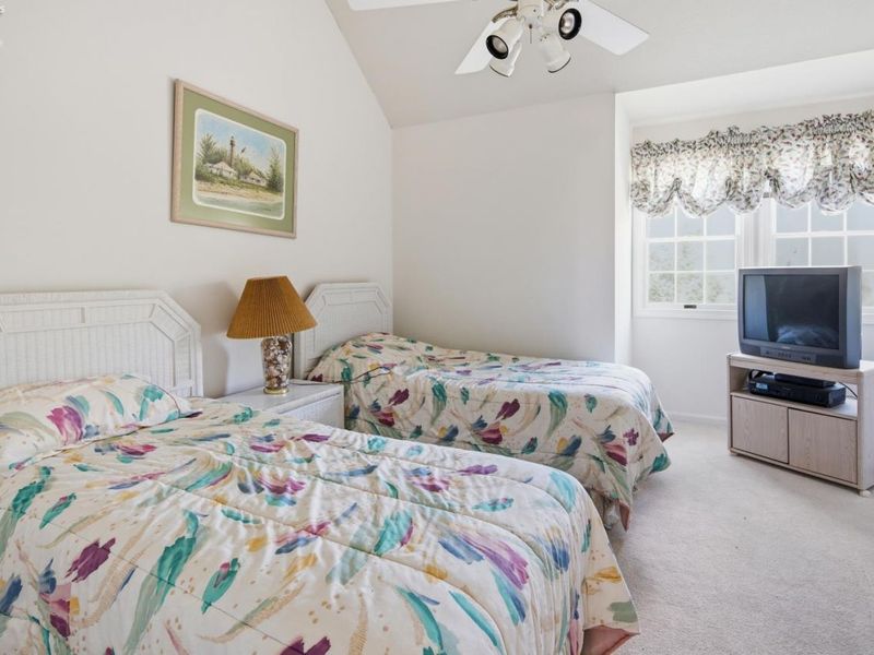 10961 N Bay Point Drive, Unit 108, Marblehead, OH 43440 Photo 23