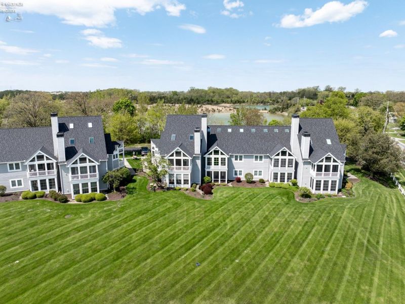 10961 N Bay Point Drive, Unit 108, Marblehead, OH 43440 Photo 41