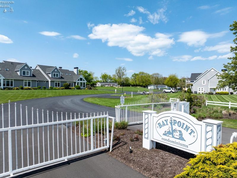 10961 N Bay Point Drive, Unit 108, Marblehead, OH 43440 Photo 45
