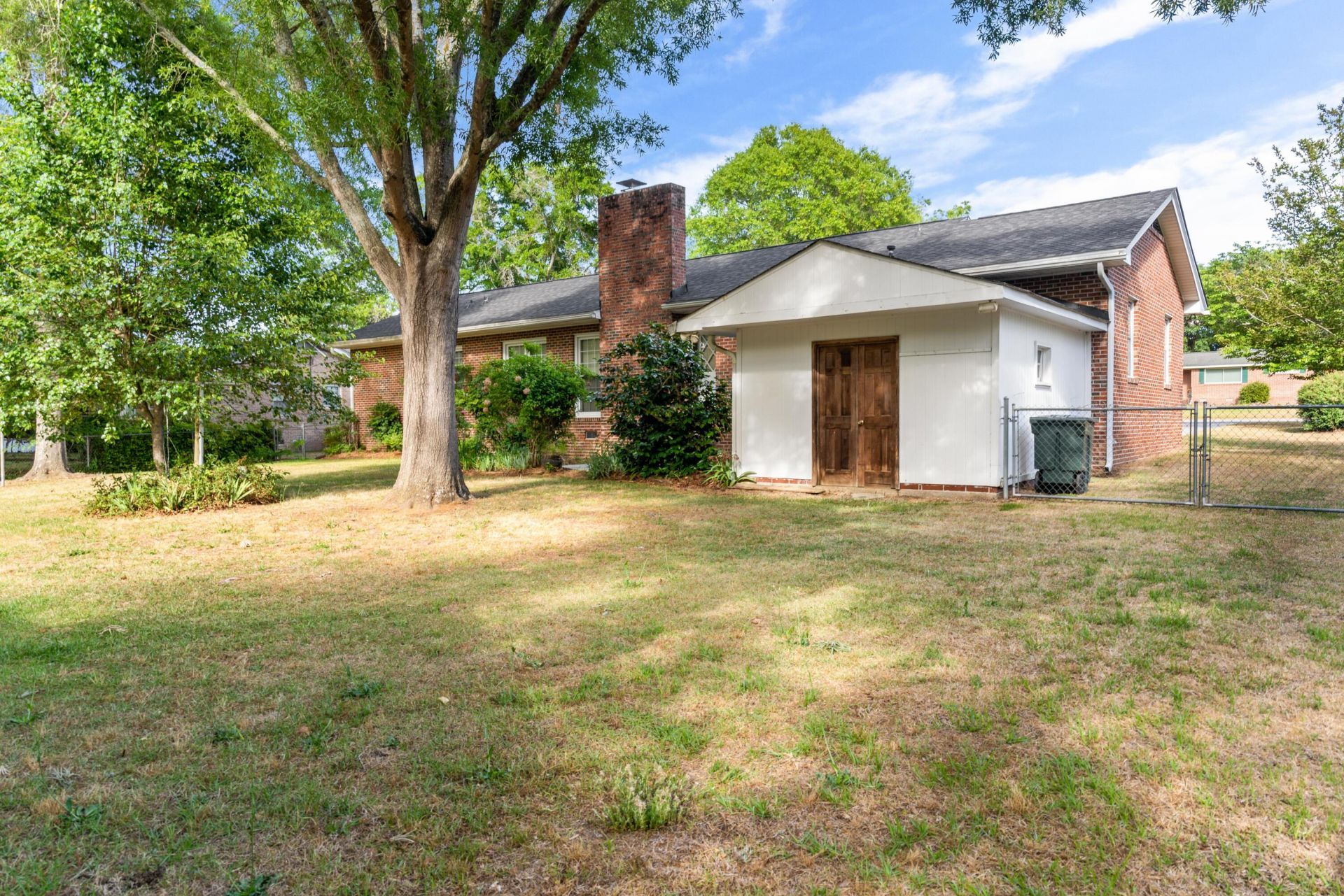 2753 Hillcrest Avenue Photo 32