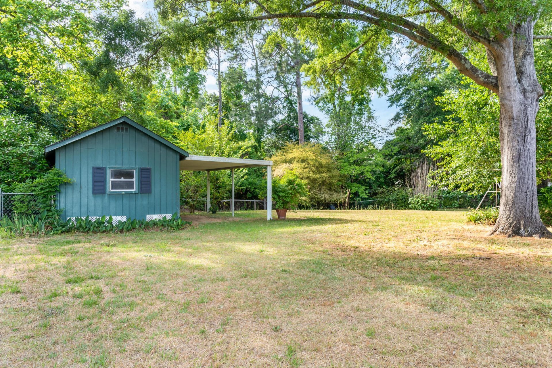 2753 Hillcrest Avenue Photo 37