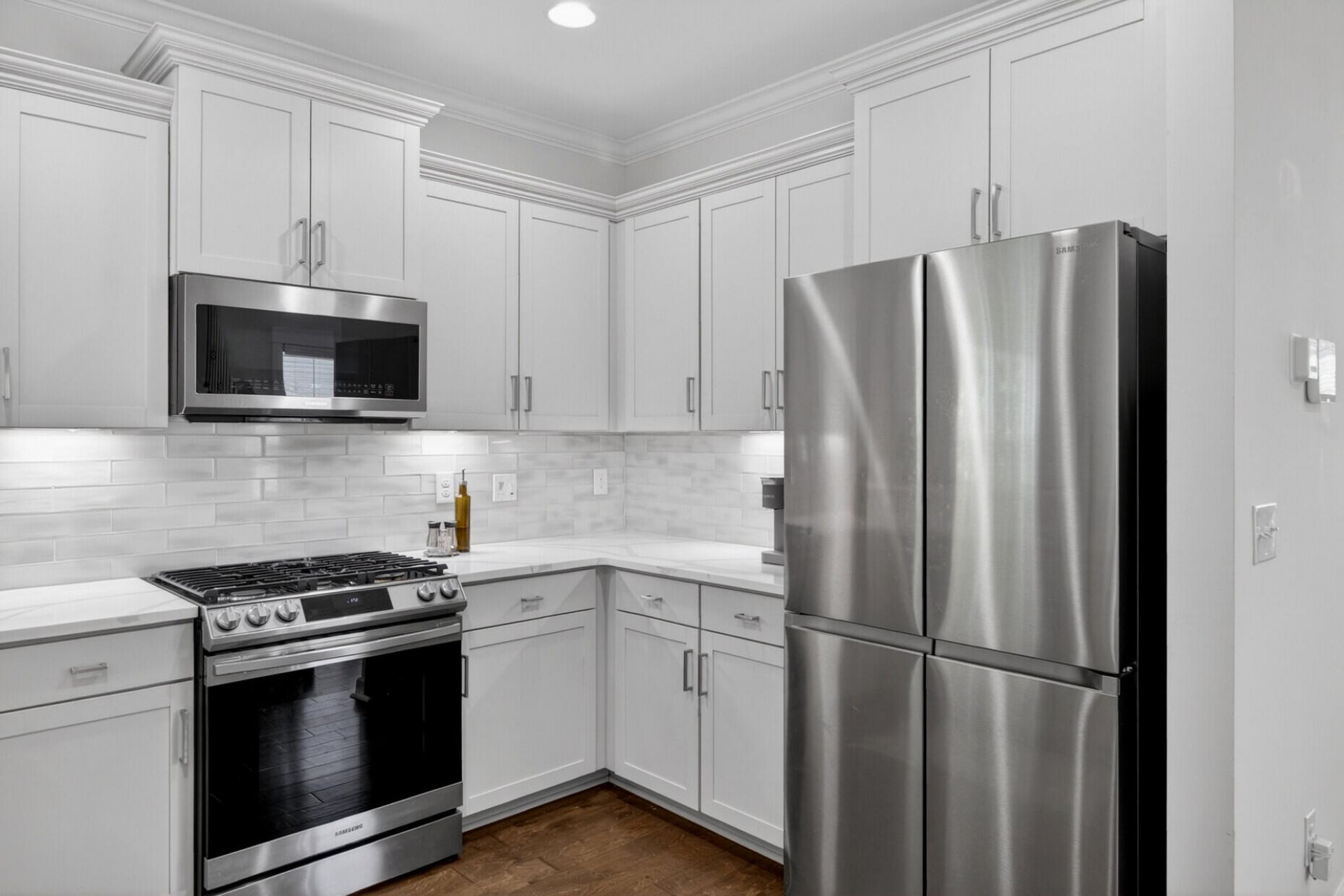 2302 Town Woods Road Photo 31