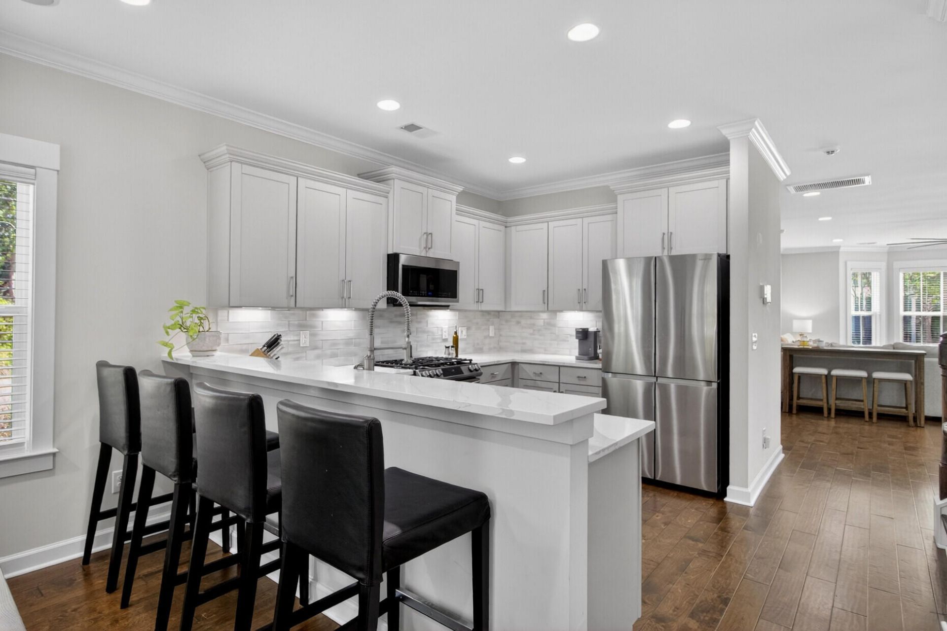 2302 Town Woods Road Photo 8