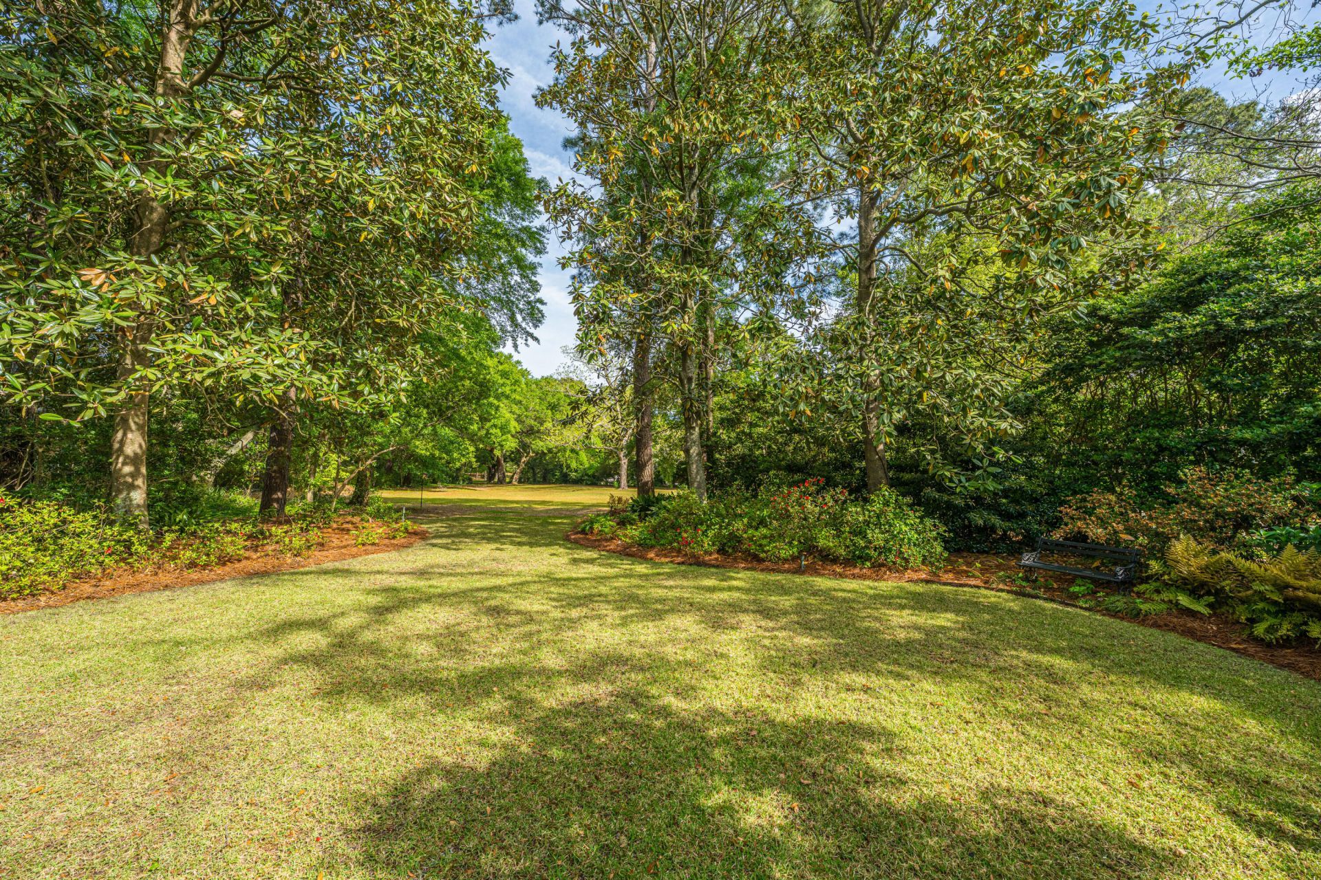 728 Creekside Drive Photo 45