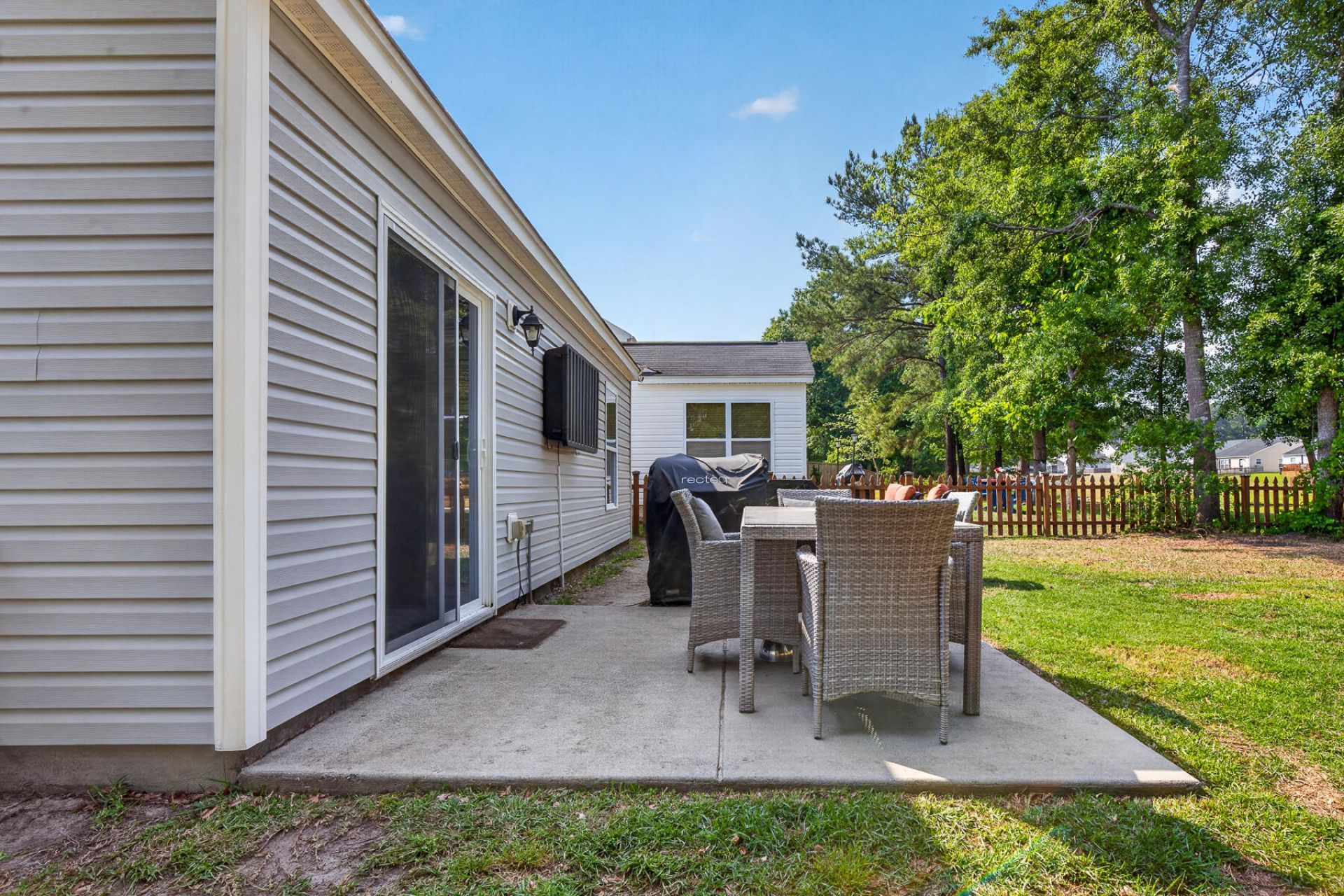 110 Coosawatchie Street Photo 35