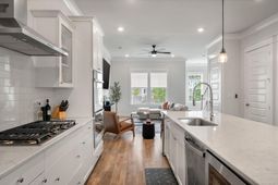 804 Kings Oak Court photo 4