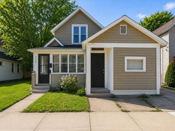226 Ann Street NE, Grand Rapids, MI 49505