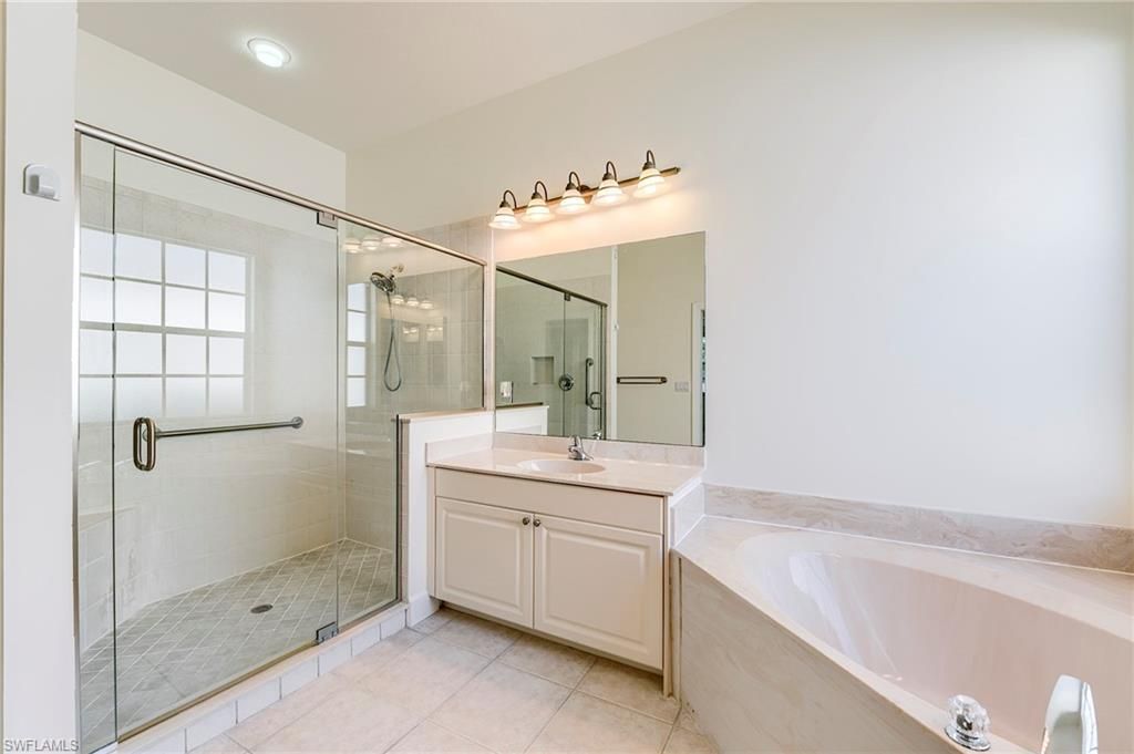 8916 Dartmoor Way, Fort Myers, FL 33908 Photo