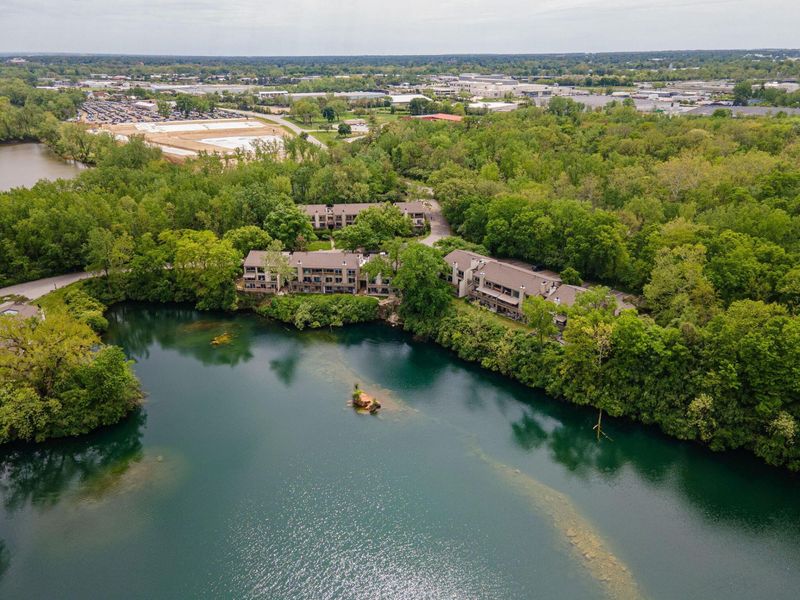 1207 Lake Shore Drive , Unit 239, Columbus, OH 43204 Photo 2