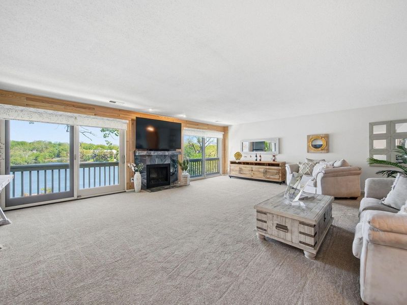 1207 Lake Shore Drive , Unit 239, Columbus, OH 43204 Photo 7