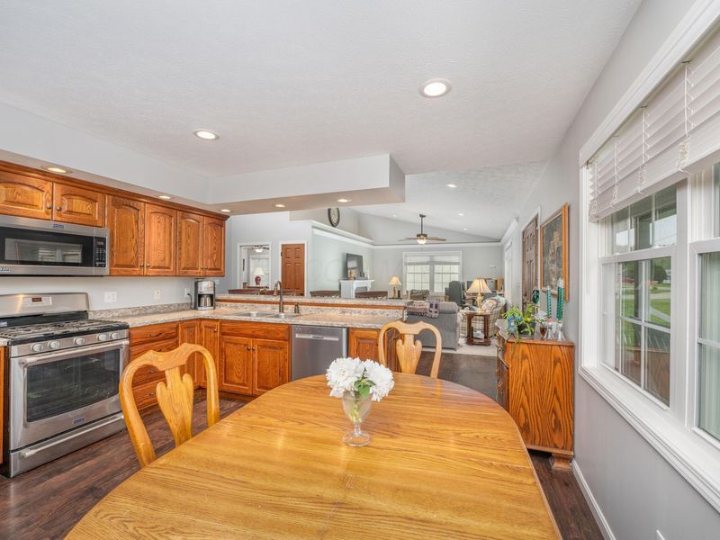 1255 Bam Lane , Zanesville, OH 43701 Photo 5