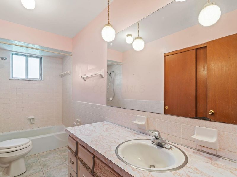 6028 Darby Lane , Columbus, OH 43229 Photo 36