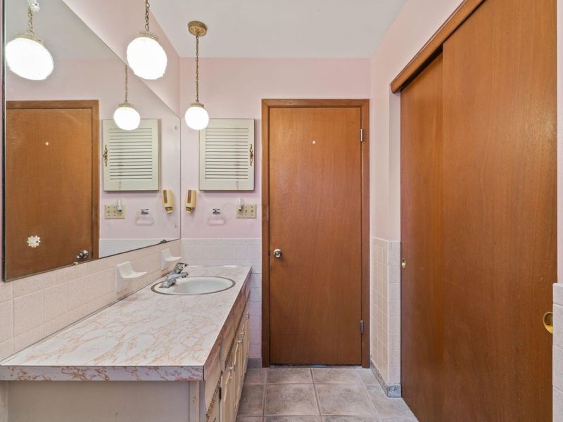 6028 Darby Lane , Columbus, OH 43229 Photo 37