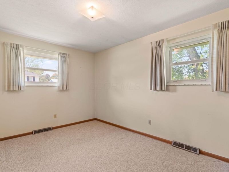 6028 Darby Lane , Columbus, OH 43229 Photo 38