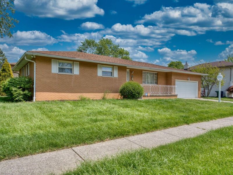 6028 Darby Lane , Columbus, OH 43229 Photo 5