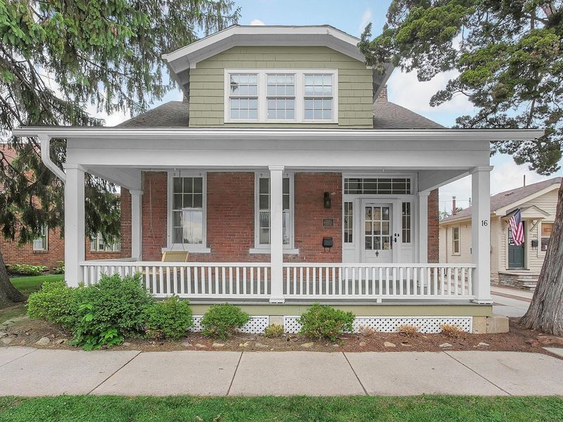 16 N High Street, Canal Winchester, OH 43110 Photo 1