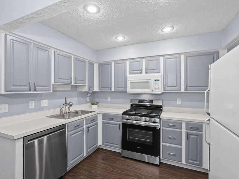 6183 Glenvillage Drive, Dublin, OH 43016 Photo 12