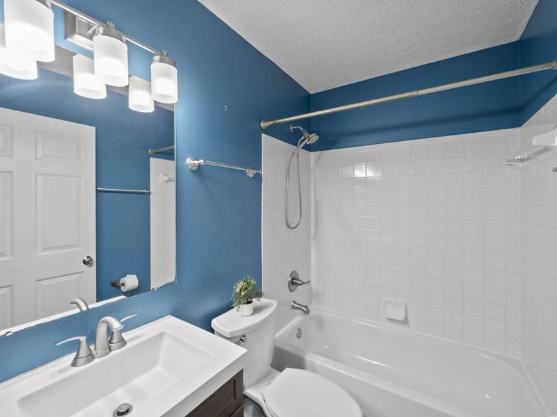 6183 Glenvillage Drive, Dublin, OH 43016 Photo 21
