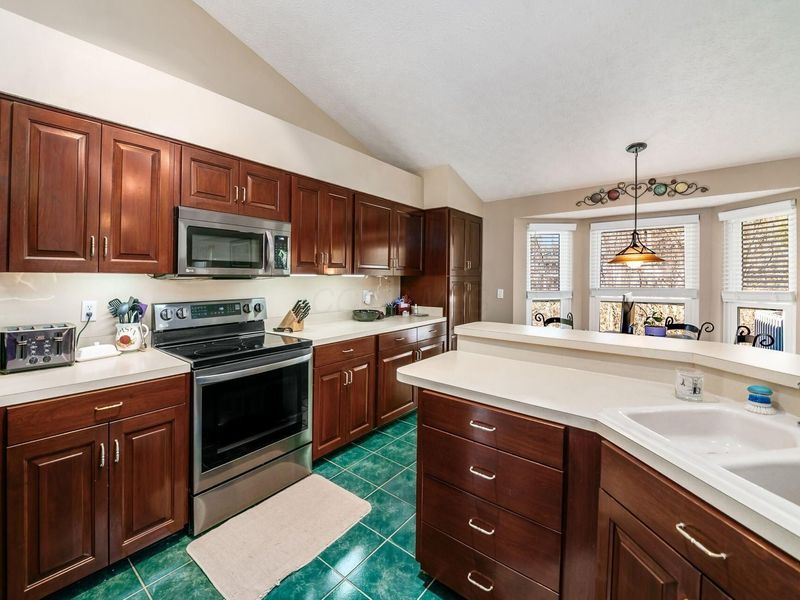 114 Highmeadow Drive , Columbus, OH 43230 Photo 17