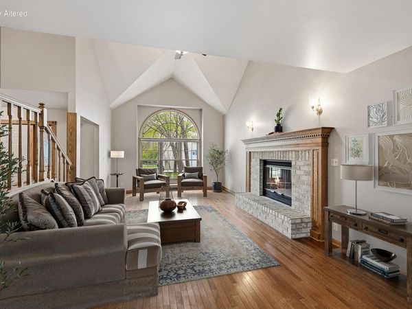 6815 Dory DRIVE, Franklin, WI 53132