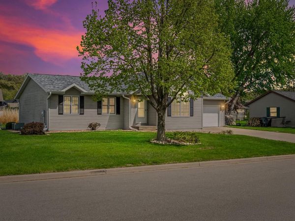 3003 Pleasant DRIVE, Holmen, WI 54636