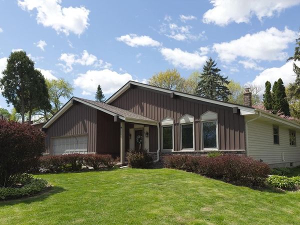 825 Garvens AVENUE, Brookfield, WI 53005