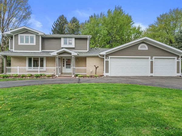 N51W35827 Hillcrest COURT, Oconomowoc, WI 53066