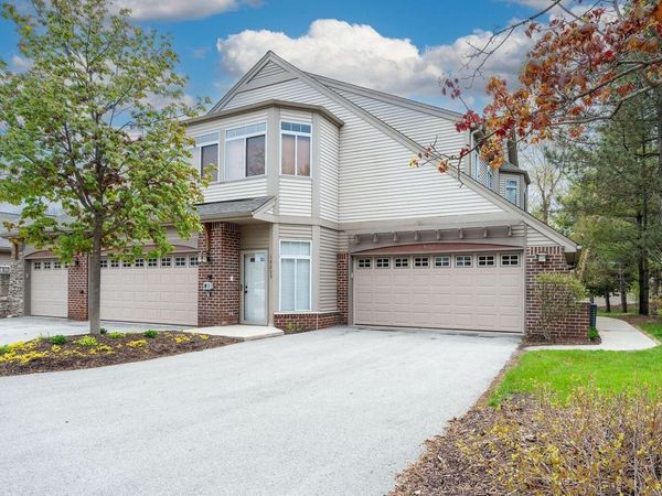 18241 Wisconsin AVENUE, Brookfield, WI 53045