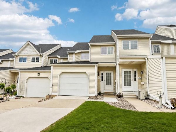 7760 Tuckaway Shores DRIVE, Franklin, WI 53132