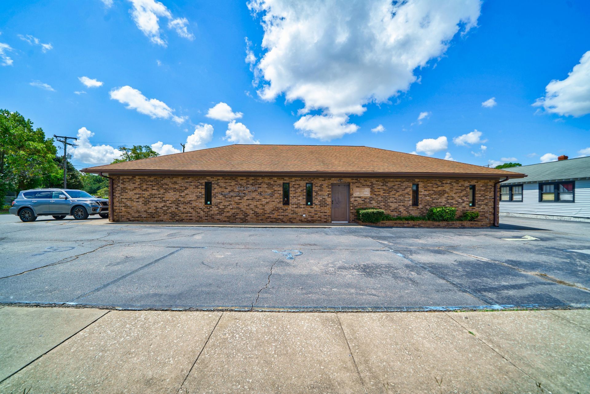 3841 Rivers Avenue  Photo 4