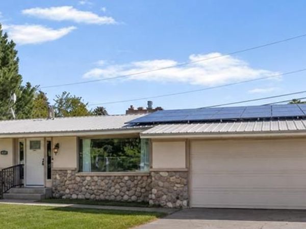 1917 Riviera Circle, IDAHO FALLS, ID 83401