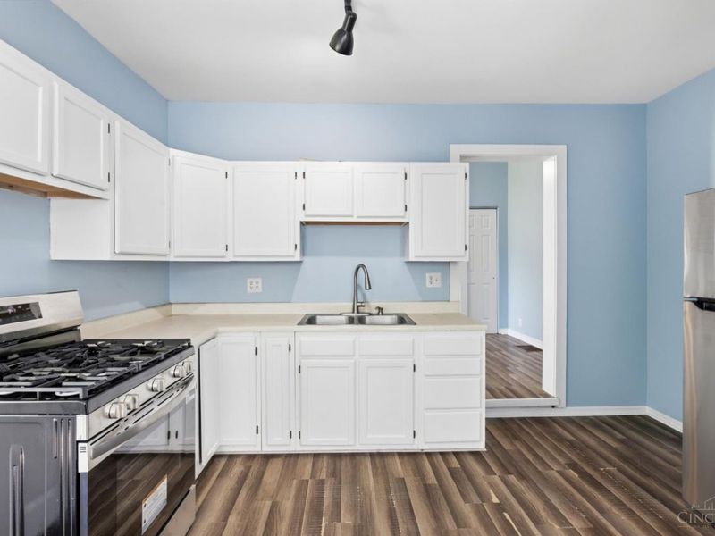 306 W Vine Street, Reading, OH 45215 Photo 15