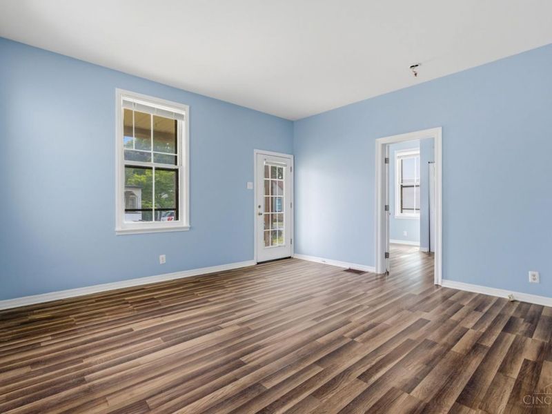 306 W Vine Street, Reading, OH 45215 Photo 4