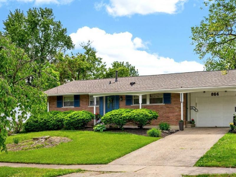 864 Fairborn Road, Forest Park, OH 45240 Photo 2